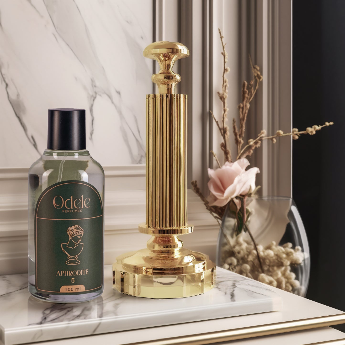 APHRODITE 5 Inspired by Rosendo Mateu Nº 5